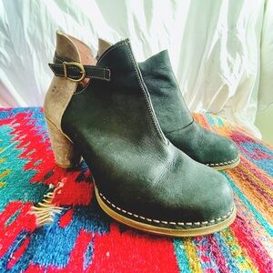El Naturalista Genuine Leather Ankle Boot